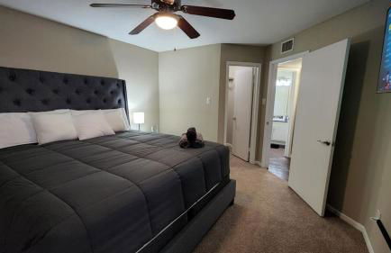 Med Center Charm 2br Haven - Photo 22