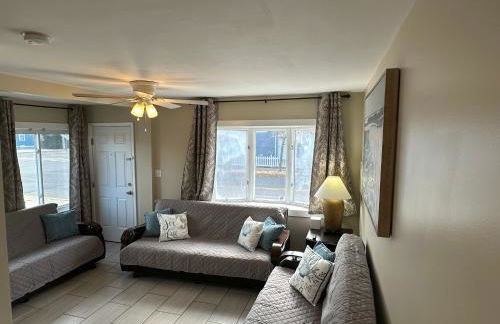 Newly Renovated 2 Bedroom House - Foto 2