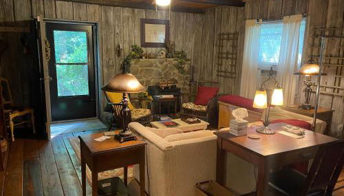 Mary's Place - Studio surrounded by nature but close to High Point - Photo 5