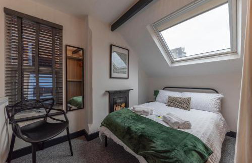 4 bedroom 2 bath beautiful Victorian house - Foto 19