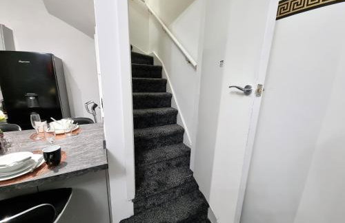 *11BR* Setup for your most amazing relaxed stay + Free Parking + Free Fast WiFi * - Foto 20