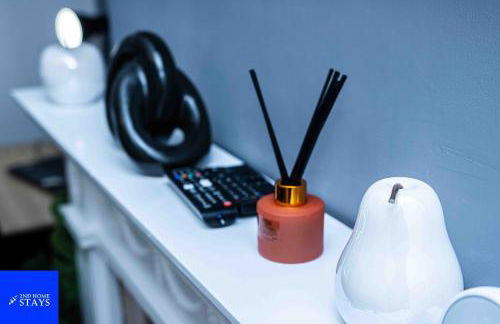 2ndHomeStays-Walsall- A Charming 3-Bed Home with Landscape View - Suitable for Contractors and Families -Large Parking for 3 Vans - Sleeps 7- 7 mins to J10 M6 and 21 mins to Birmingham - Foto 23