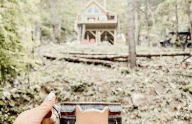 Stunning Pet-Friendly Treehouse for Relaxing Glamping Retreats in North Carolina - Foto 28