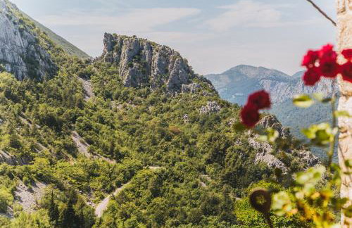 Stonehouse Korlat with open-air jacuzzi - Foto 14