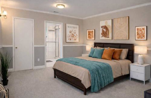 Spacious 3BR w/ Large Backyard | Near SF & OAK - Foto 1