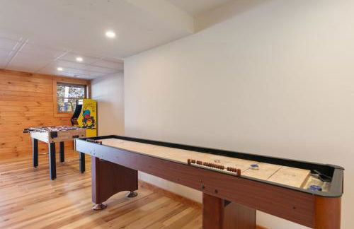 Hermit Lake Winter Retreat Ski, Skate & Game Room - Foto 32