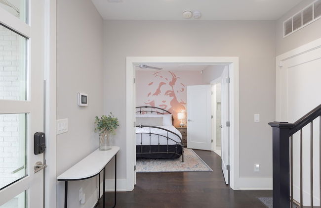 Doralee by Avantstay Rooftopterrace 8 Mins to Broadway Dolly Parton Theme - Foto 3