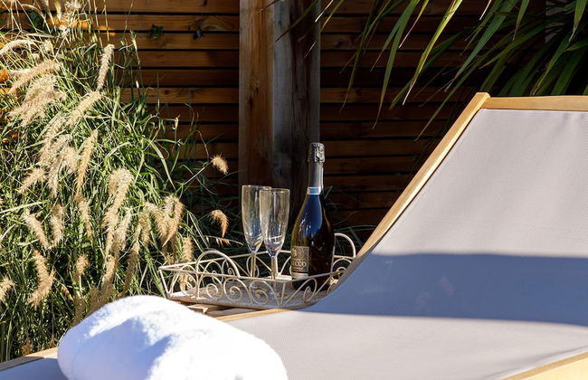 4BR Beach House Sleeps 10 - 5 Mins Walk to the Sea - Foto 41