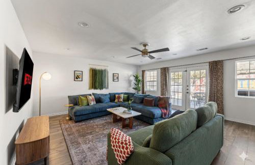 Texas Willow Ranch - Epic Luxury Retreat with Pool, Game room, Soccer, BBQ, Fire table - Foto 19