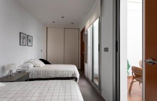 Casa particular en la playa a pocos metros del mar con garaje - Foto 28