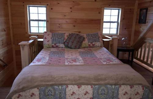 Cozy Family-Friendly Cabin with Private Outdoor Jacuzzi near Huntington, West Virginia - Foto 12