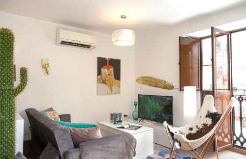 SingularStays Valencia Center - Photo 8