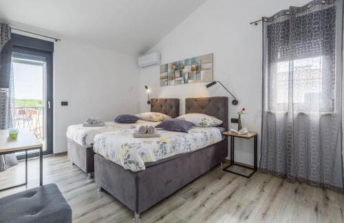 Moderne Villa mit Privatpool, Meerblick, Babybett, BBQ, klimatisierte Schlafzimmer - perfekt zum Biken - Photo 24