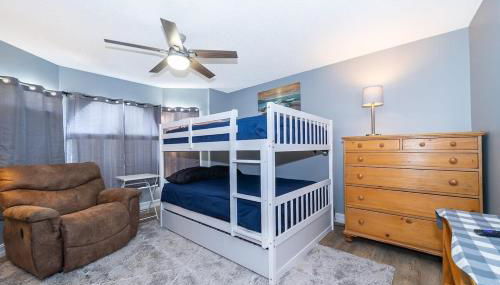 4820 JAMAICA LANE 4BED - Foto 4