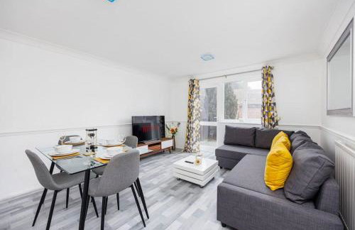 Lovely 2 Bed House in Grays. - Foto 1