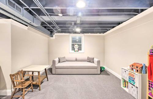 Home with Office and Yard 25 Mi to Downtown Chicago! - Foto 27