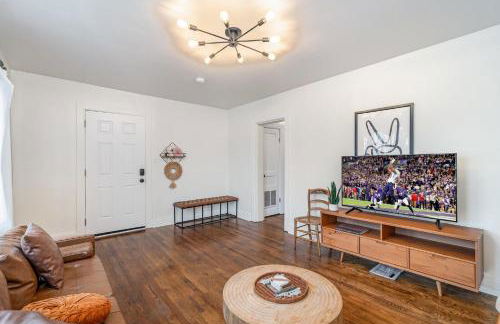 Flow - Sleeps 8 - Mins to Broadway and Germantown - Foto 8
