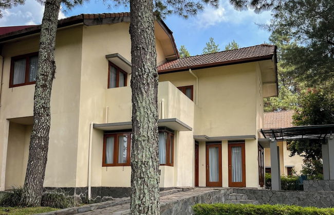 Puri Setiabudhi Residence - Photo 9