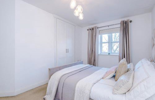 Driveway Stylish 3Bedroom Home in Middleton - Foto 3