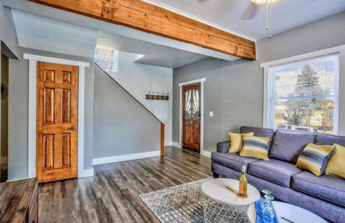 The Vibrant Victorian Hot Tub & Fire Pit in OCC - Foto 10