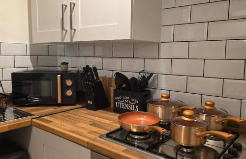 Cambridge Stylish Hot Tub Stay Sleeps 10 - Foto 5