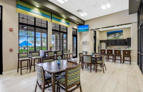 Modern waterfront home in Artesia with pool/gym - Photo 46