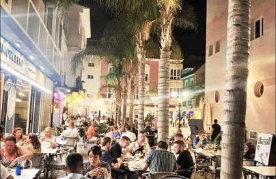 Luxury beachfront apartment with pool, sauna, fitness and gym in province Malaga, Andalusia - Photo 38