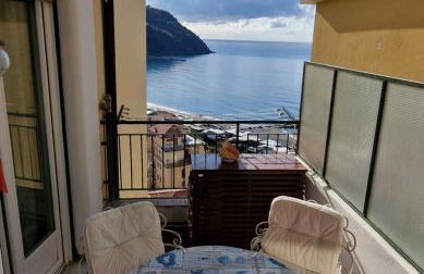 Una finestra sul mare accanto alle 5 Terre - Foto 1