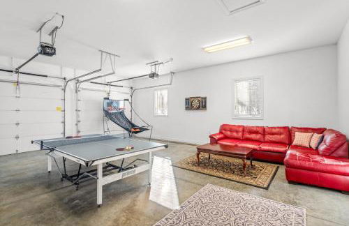 Spacious Family Retreat-Hot tub & Game Room - Foto 23