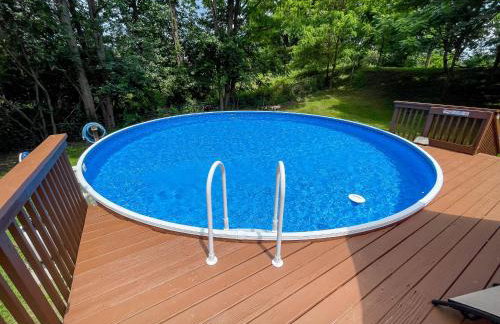 Cozy Cabin Gateway with Pool and Firepit - Foto 4