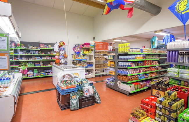 Family Chalet in Netherlands Holiday Park - Foto 16