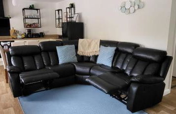 Cathedral View Apartment Derry - Photo 3