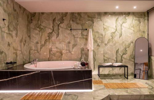 Smaragdi Luxury Jacuzzi Apartment Noho Premium Living - Foto 69