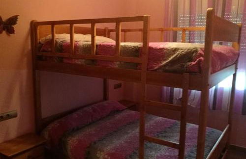 Casa de campo muy grande, con piscina y pistas - Foto 2