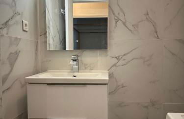 Grand Studio avec Coin Nuit et Parking - Foto 6