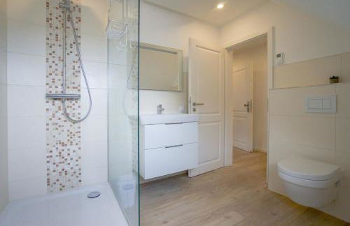 Lichtmeer - Helle & moderne Ferienwohnung direkt am Meer - Foto 13