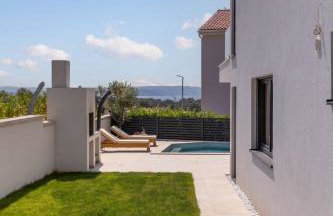 Luxury apartment Marco Polo with a private swimming pool with salt sea water - Foto 5