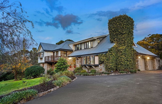 The Peninsula Chateau Lodge-inspired Luxury - Photo 1