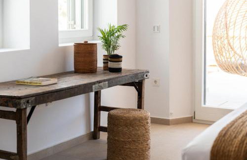 Exclusive Luxury Moca beachfront villa, Molos, Paros - Photo 27