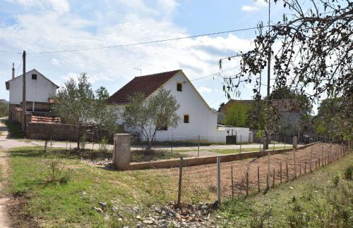 This Pleasant Holiday Home is an Ideal Starting Point to Explore Dalmatia - Foto 47