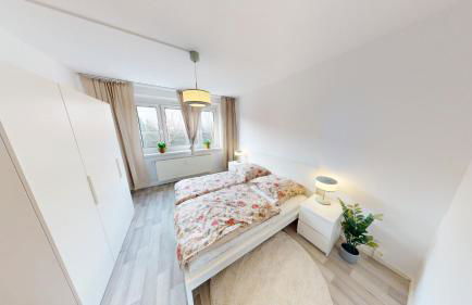 Moderner Plattenbaucharme mit WLAN - Foto 7