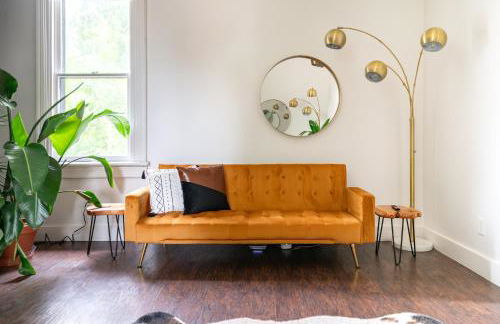 Jungle House Chillicothe Sleeps 24 Downtown Ohio Free Parking - Walk to Historic District - 5BR Luxury Home - Pet Friendly - King Beds - Over 5,800 Five Star Stays - Foto 13