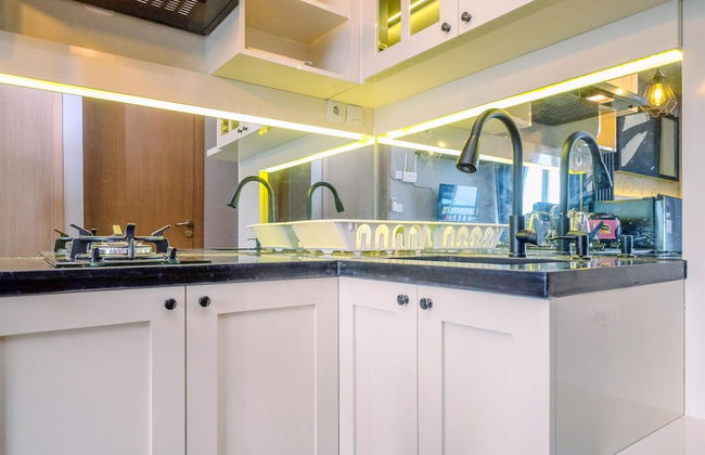 Modern Look 2BR at 28th Floor Podomoro Golf View Apartment - Photo 15