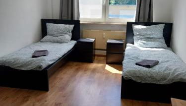 Monteurwohnung mit 5 Einzelbetten in Schkeuditz - Foto 2