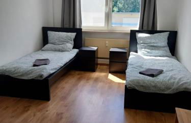 Monteurwohnung mit 5 Einzelbetten in Schkeuditz - Photo 2