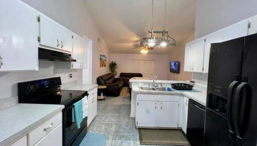 Room 4 - Cozy Queen (Shared Bathroom) - Foto 5, Other