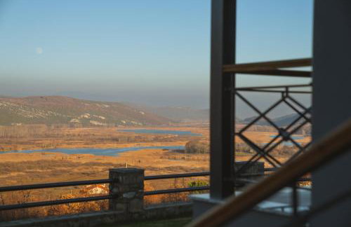 Lake Guest House - Photo 4