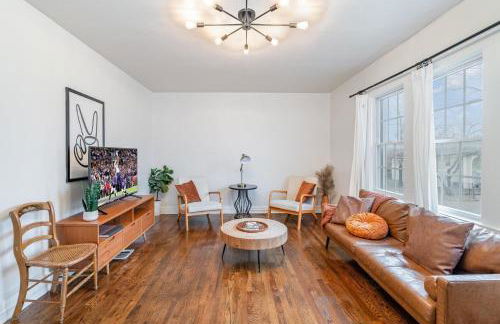 Flow - Sleeps 8 - Mins to Broadway and Germantown - Foto 1