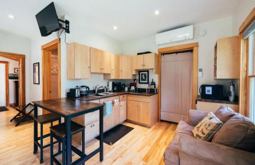 Waterfront Private Apartment, 5 minutes from LLBean! - Foto 2