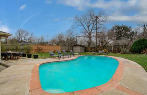 Rustic Modern Escape - 4BD-2BA with Pool & Patio - Foto 28